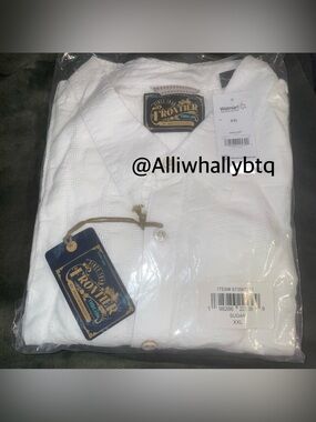 New With Tags Frontier Threads Men's Short Sleeve Embellished White Buttondown